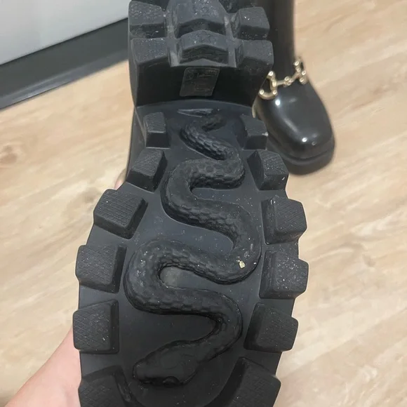 Gucci Black Ankle Boots with Gold Detail - Picture 4 of 5